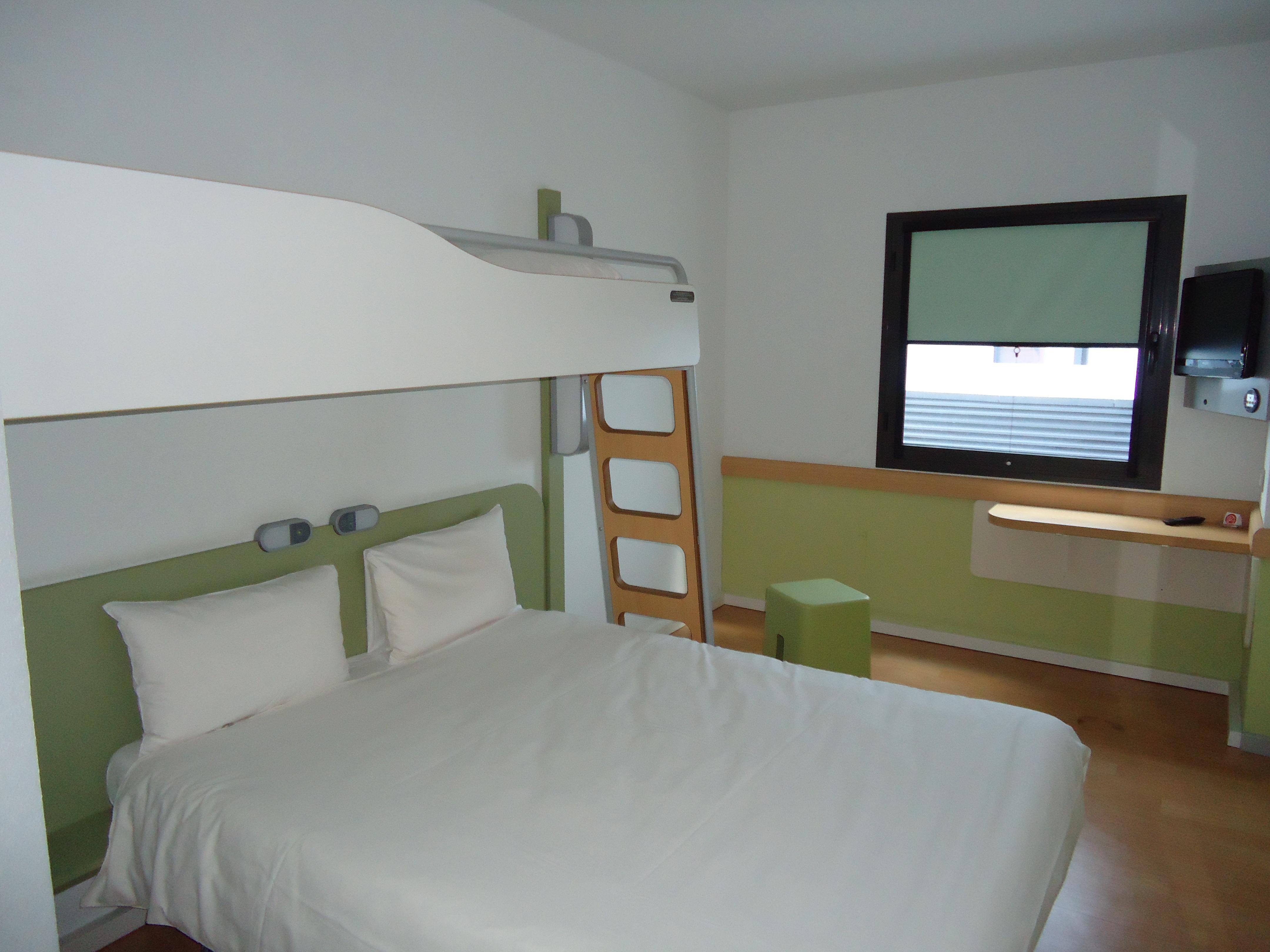 Ibis Budget Girona Costa Brava Exterior photo
