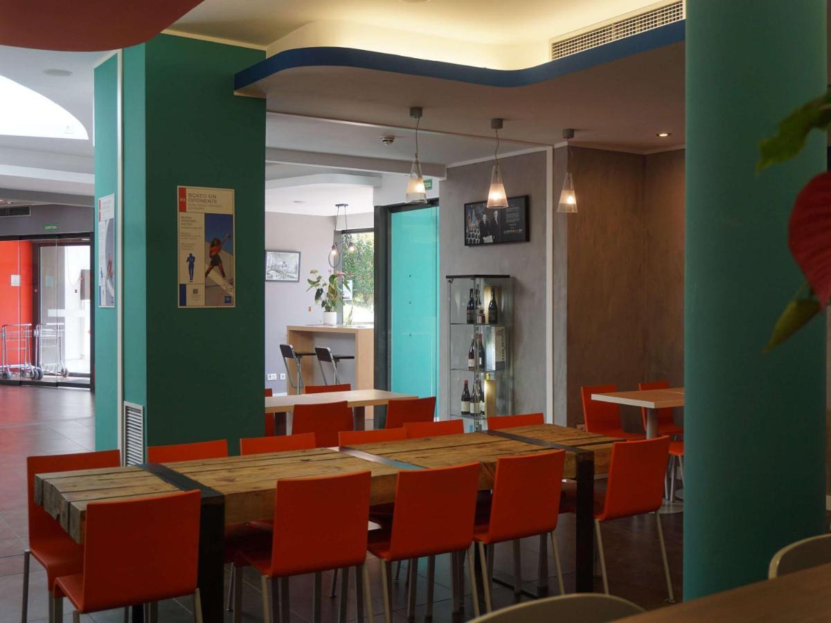 Ibis Budget Girona Costa Brava Exterior photo