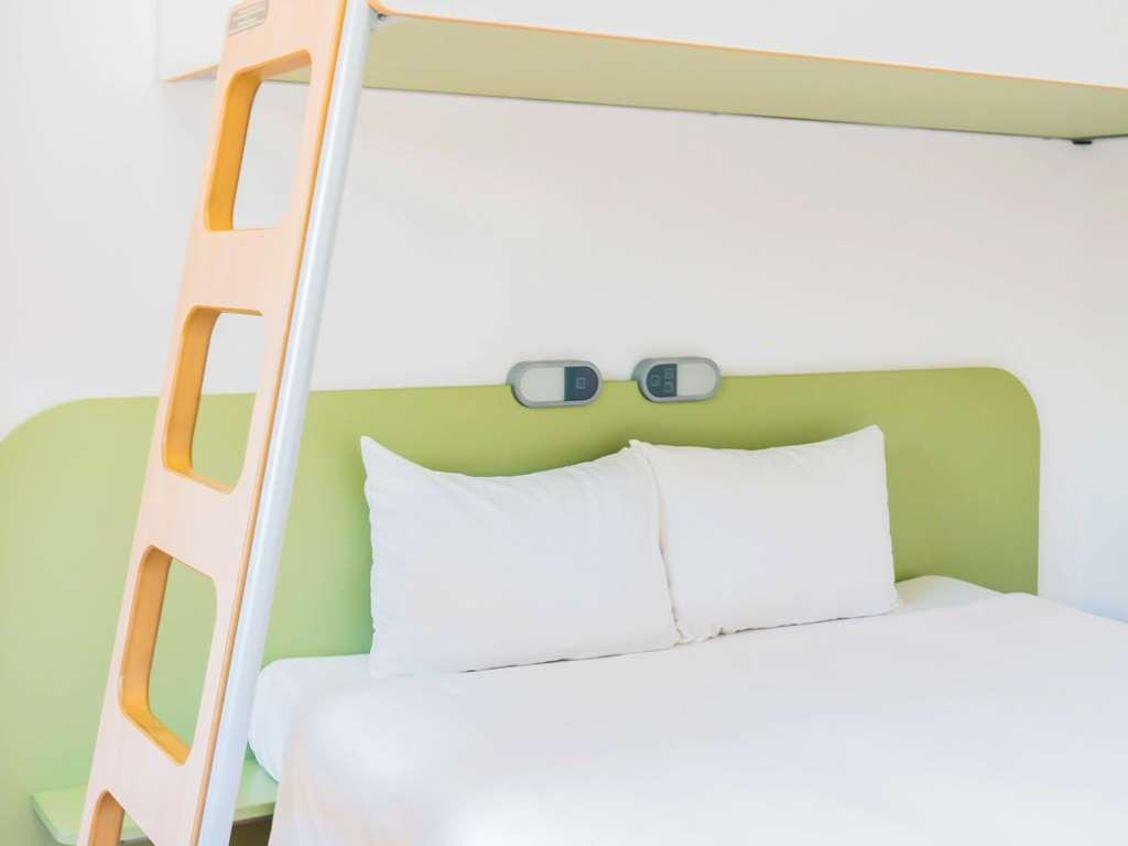 Ibis Budget Girona Costa Brava Room photo