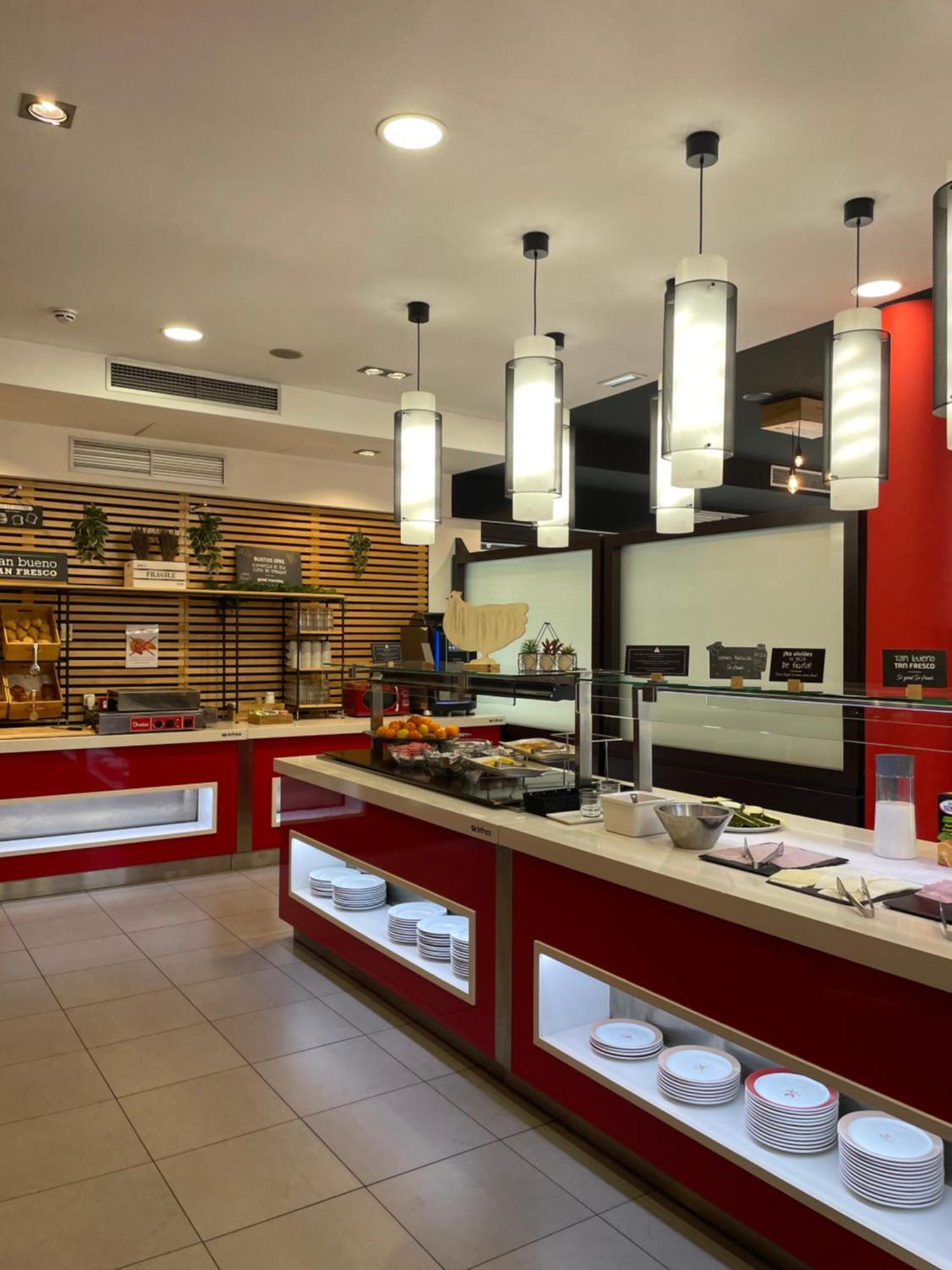 Ibis Budget Girona Costa Brava Exterior photo