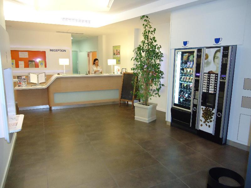 Ibis Budget Girona Costa Brava Exterior photo